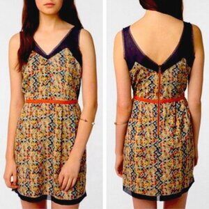 UO STARING AT STARS Sleeveless Dress Sz 2 A-Line Abstract Print Twee Sweet Urban